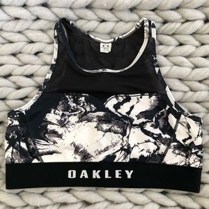 Oakley Black White Mesh Sports Bra Size XL